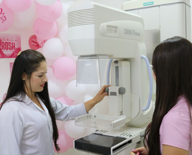 CHSL participa da Campanha Outubro Rosa conscientizando para preveno do cncer de mama
